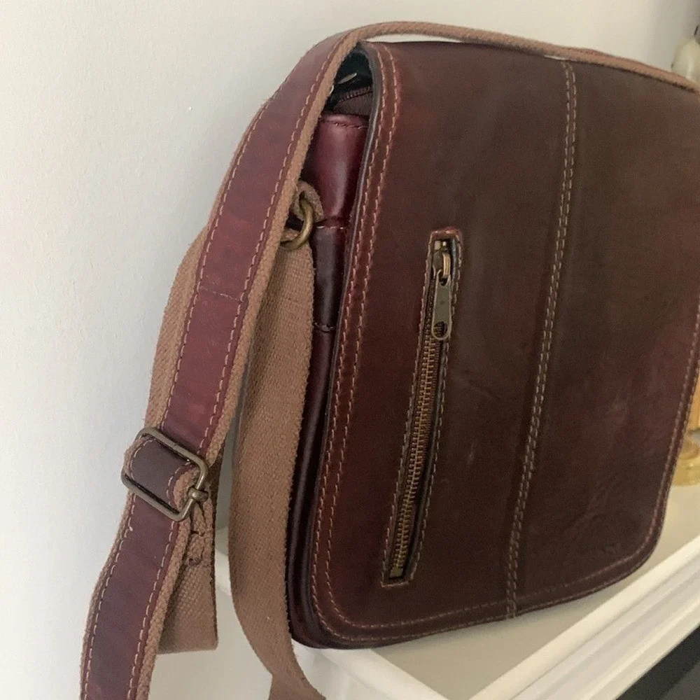 Reginos Dark Brown Leather Crossbody Messenger Bag Adjustable Strap Vintage